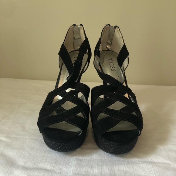 🎁 2 FOR $30 Y2K Guess Suede Black Strappy Platfrom Peep Toe Pumps - Picture 3 of 12